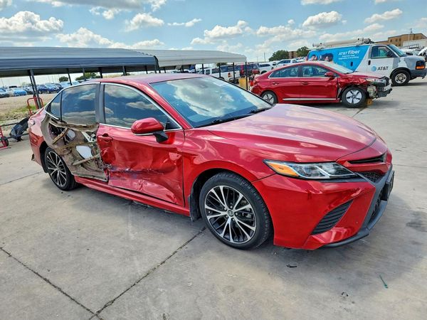 2019 TOYOTA CAMRY