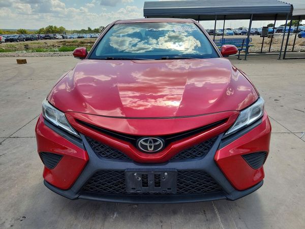 2019 TOYOTA CAMRY