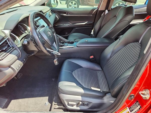 2019 TOYOTA CAMRY