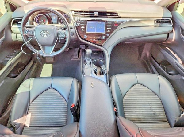 2019 TOYOTA CAMRY
