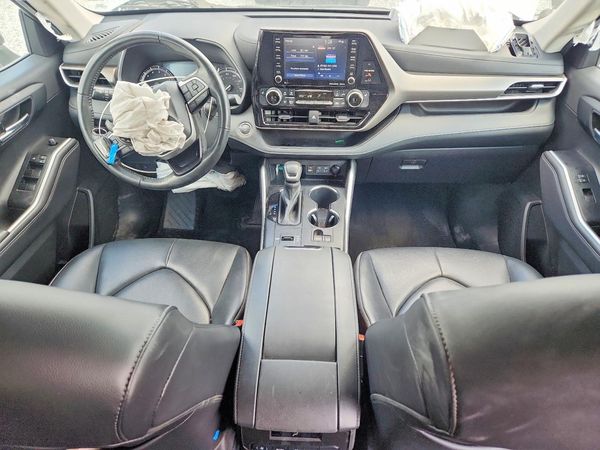 2022 TOYOTA HIGHLANDER