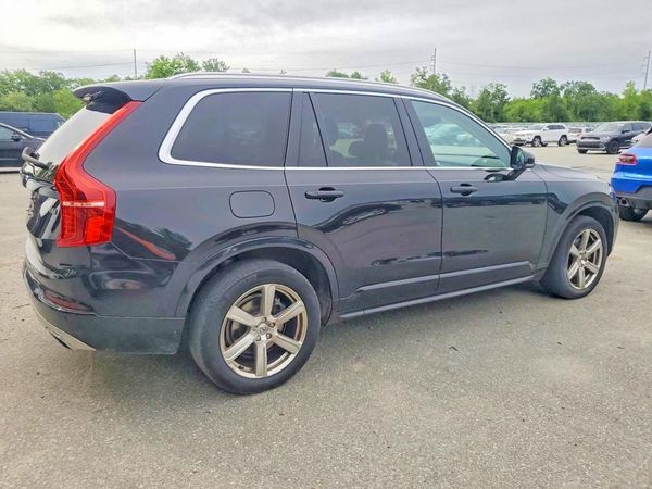 2021 VOLVO XC90