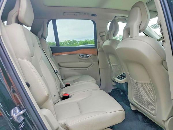 2021 VOLVO XC90