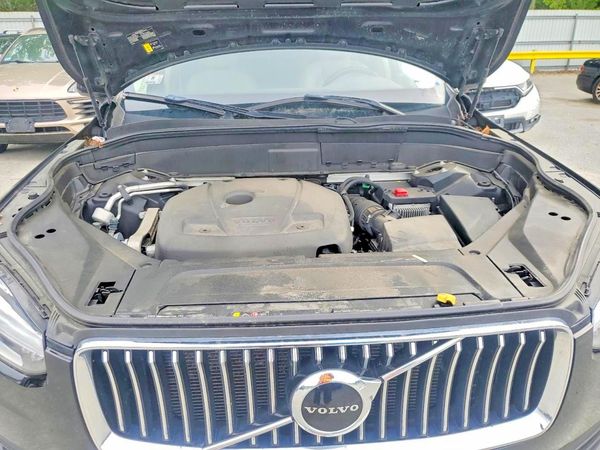 2021 VOLVO XC90