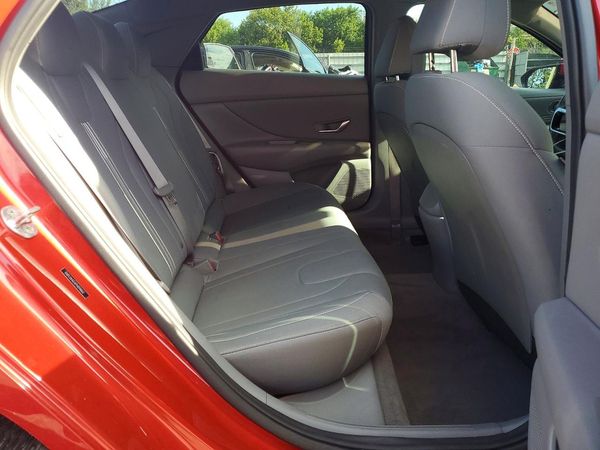2023 HYUNDAI ELANTRA