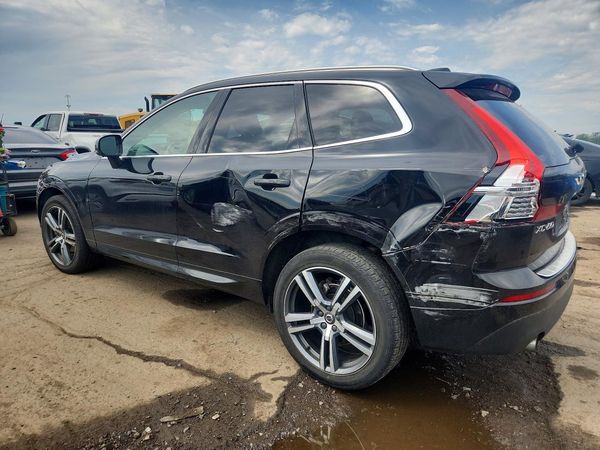 2021 VOLVO XC60