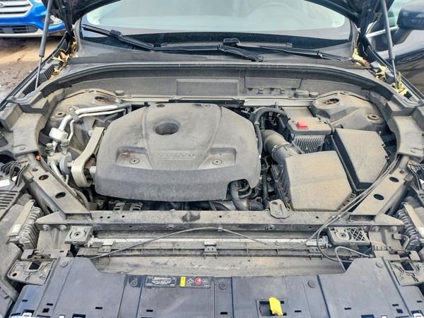 2021 VOLVO XC60