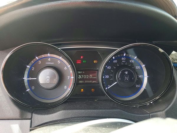 2013 HYUNDAI SONATA