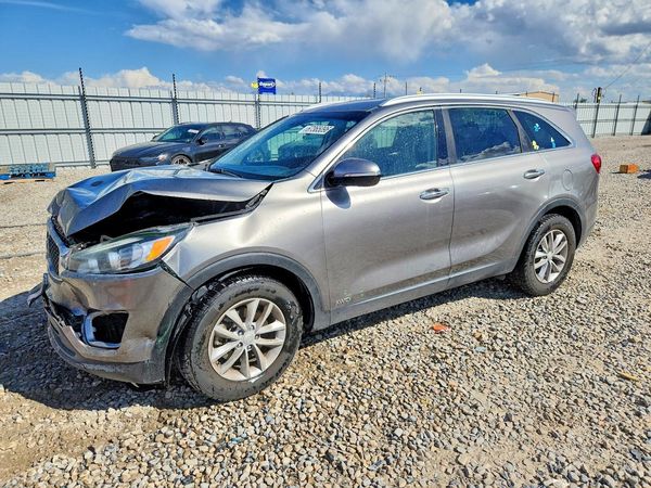 2017 KIA SORENTO