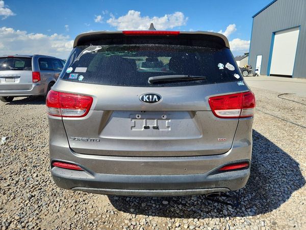 2017 KIA SORENTO L, LX
