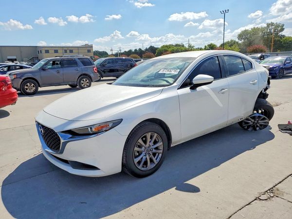 2019 MAZDA 3 — DSFA — Front 3/4