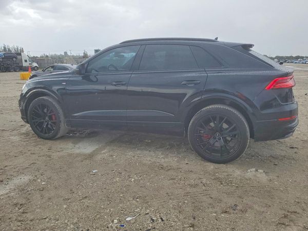 2021 AUDI Q8
