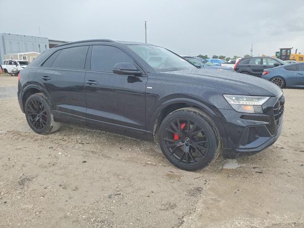 2021 AUDI Q8