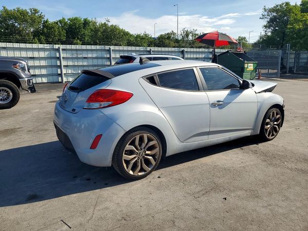 2015 HYUNDAI VELOSTER