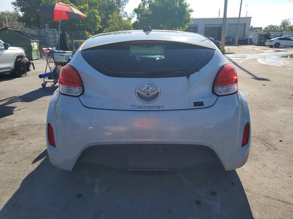 2015 HYUNDAI VELOSTER