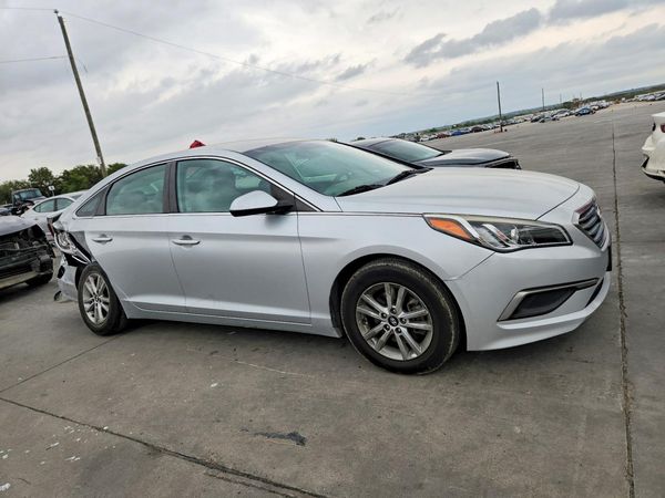 2017 HYUNDAI SONATA SE, Eco