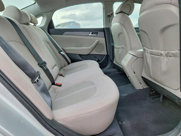 2017 HYUNDAI SONATA SE, Eco