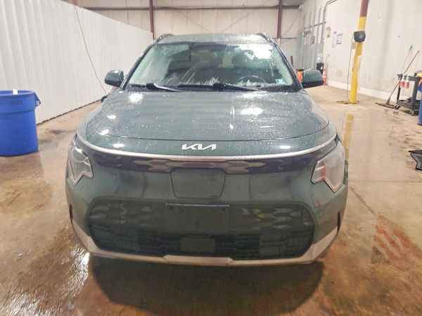 2024 KIA NIRO Wind