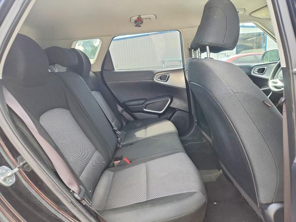 2023 KIA SOUL LX, S