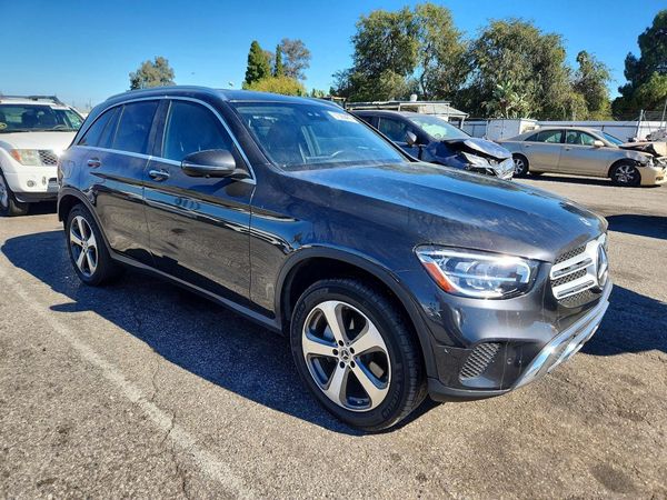 2022 MERCEDES-BENZ GLC