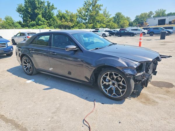 2018 CHRYSLER 300