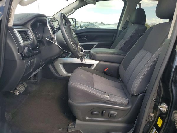 2020 NISSAN TITAN