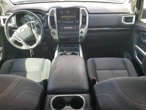 2020 NISSAN TITAN