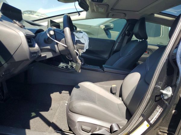 2025 TOYOTA PRIUS — DENT