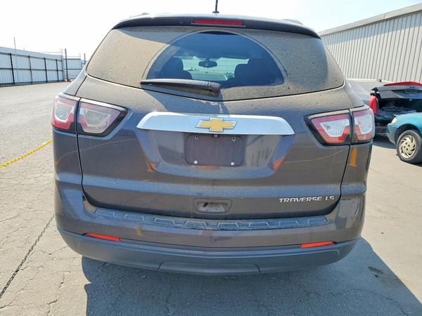 2014 CHEVROLET TRAVERSE LS