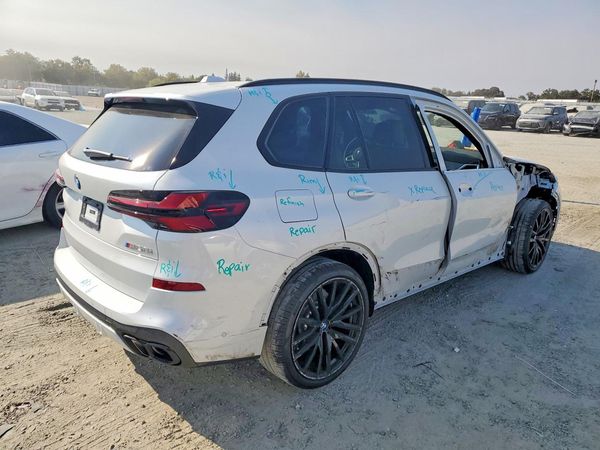 2026 BMW X5 M60i
