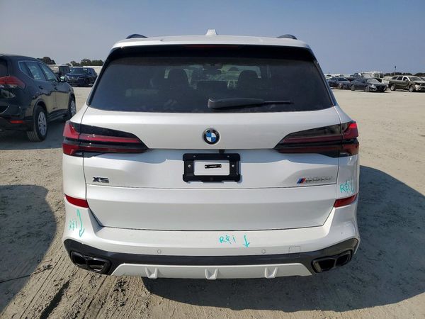 2026 BMW X5 M60i