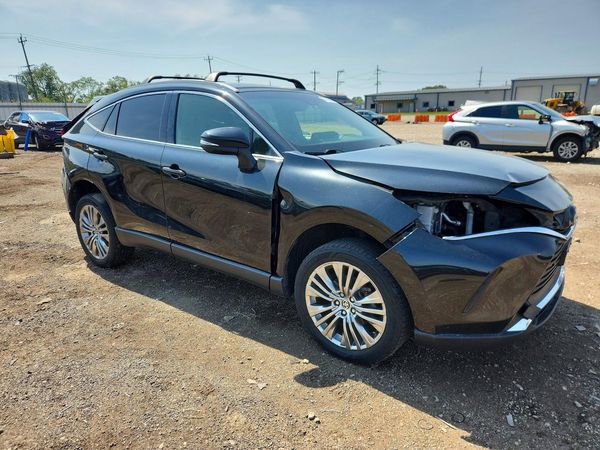 2022 TOYOTA VENZA
