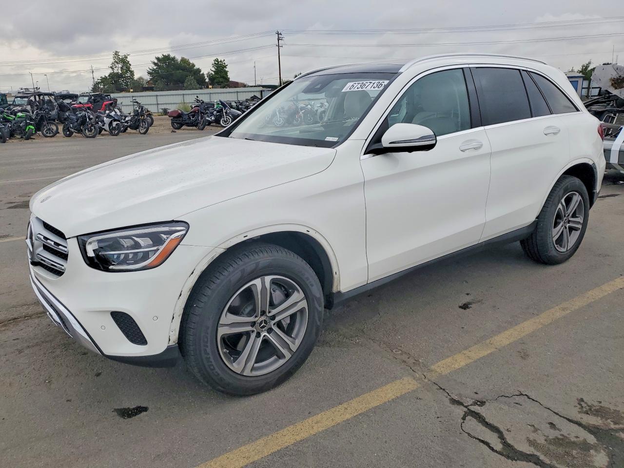 2022 MERCEDES-BENZ GLC