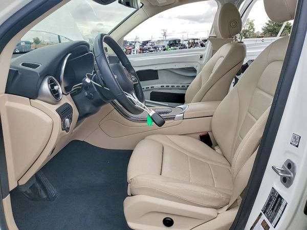 2022 MERCEDES-BENZ GLC