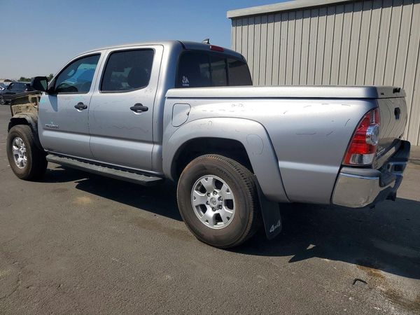 2015 TOYOTA TACOMA