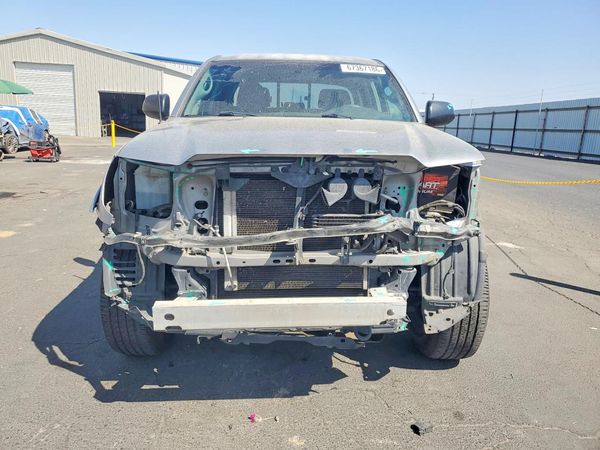 2015 TOYOTA TACOMA