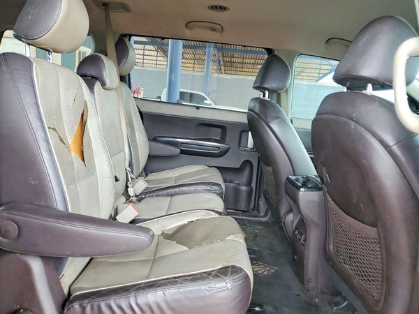 2018 KIA SEDONA