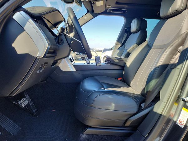 2023 LAND ROVER RANGE ROVER SE