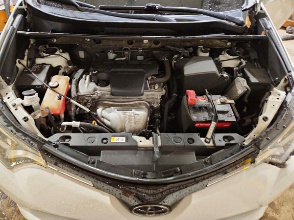 2018 TOYOTA RAV4 LE