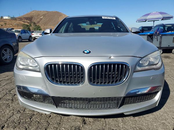 2014 BMW 750