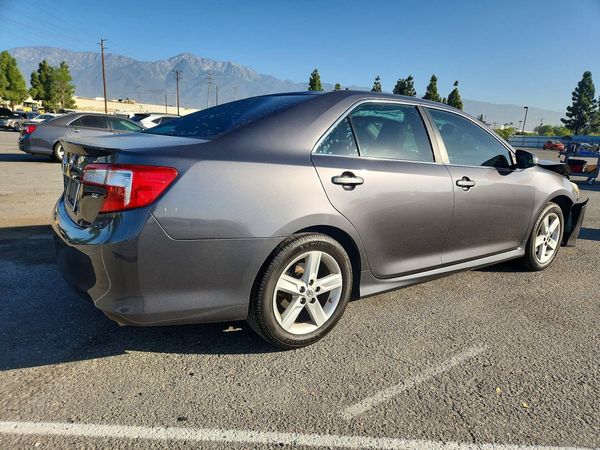 2014 TOYOTA CAMRY