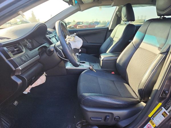 2014 TOYOTA CAMRY
