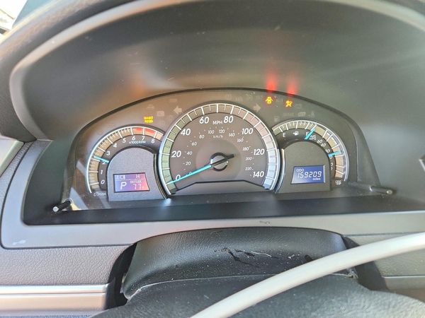 2014 TOYOTA CAMRY
