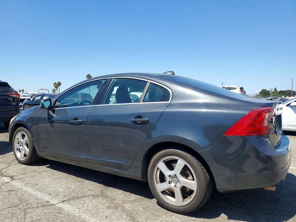 2012 VOLVO S60
