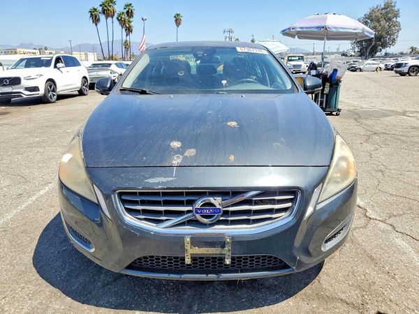 2012 VOLVO S60
