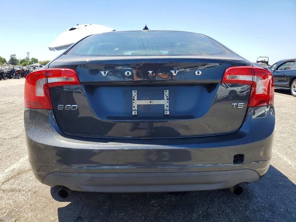 2012 VOLVO S60