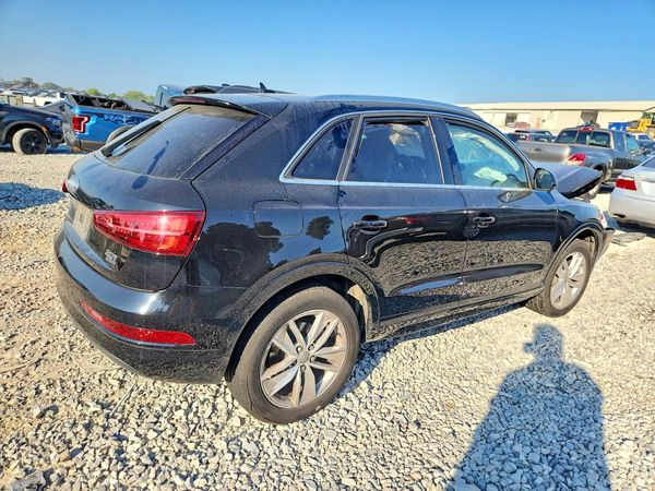 2016 AUDI Q3