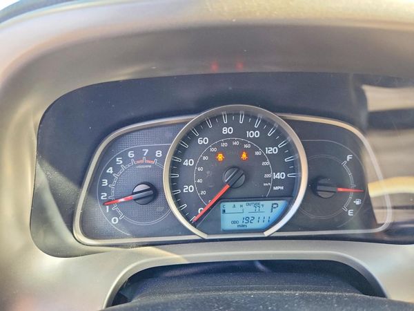 2013 TOYOTA RAV4 Sports