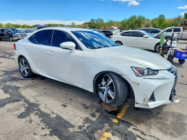 2017 LEXUS IS