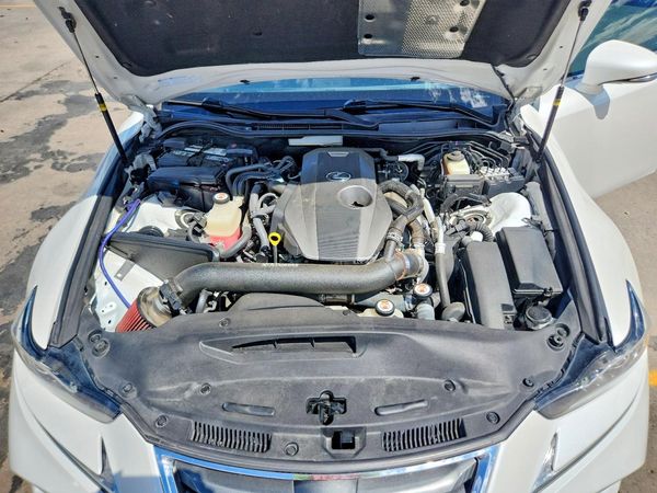 2017 LEXUS IS